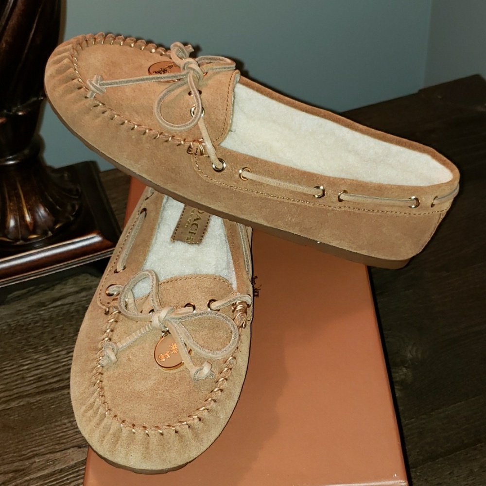 New Coach Dark Camel/Natural Antonia Suede Curly Shearling Slipper Size 7 - Picture 4 of 8
